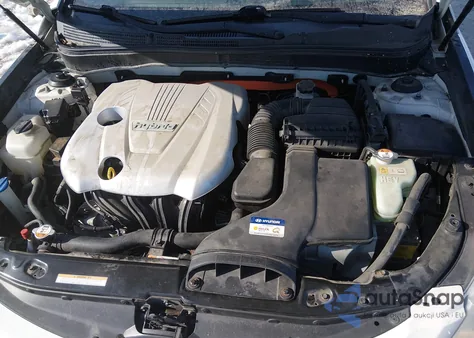 2013 Hyundai Sonata Hybrid Limited z USA, uszkodzony, nr VIN KMHEC4A48DA074378